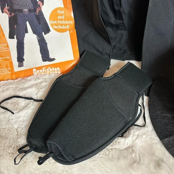 California Costumes Gunfighter Adult Costume.. Size Large (42-44) - Picture 5 of 16